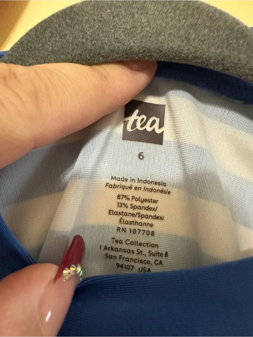 Tea Collection Long Sleeve Rash Guard Vibrant Blue Stripe Boys’ Size 6